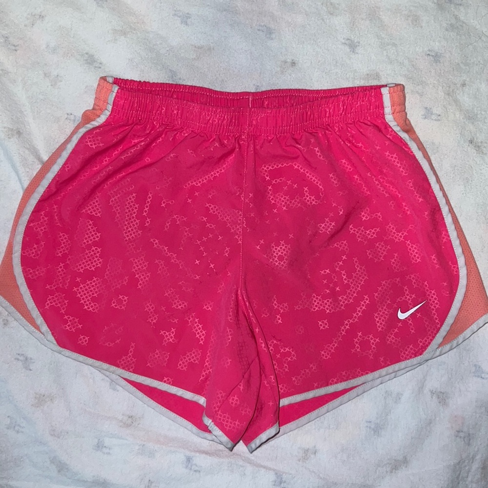 🟦 Nike Shorts 🟨